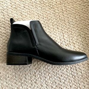 Dolce Vita Tivon Bootie - Brand New!